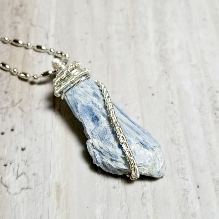 Raw Stone Jewelry, Blue Kyanite Pendant, Healing Stone - Arkayscreations