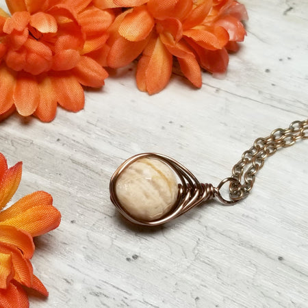 Sunstone Herringbone Necklace, Sunstone Pendant - Arkayscreations
